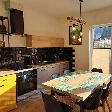 Nad Lipami - Z Tarasem Blisko Stoku Sczyrk Apartamento *